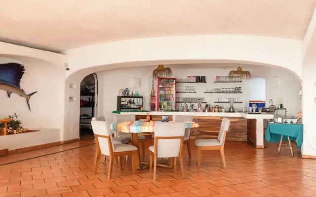 Flat with Unbeatable Views & 2 Bedrooms