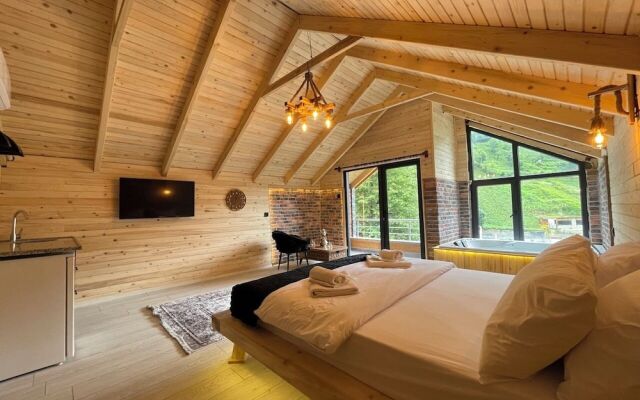 Waterside Bungalov