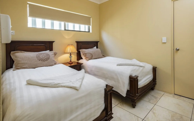 Quality Inn Overlander Homestead