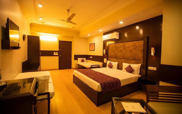 OYO Premium Bani Park