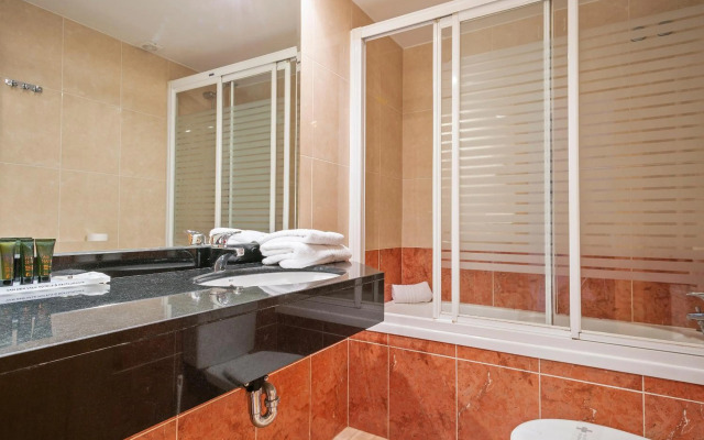 Van Der Valk Hotel Barcarola