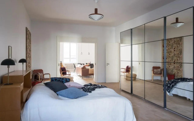 Luxury Design Apartment