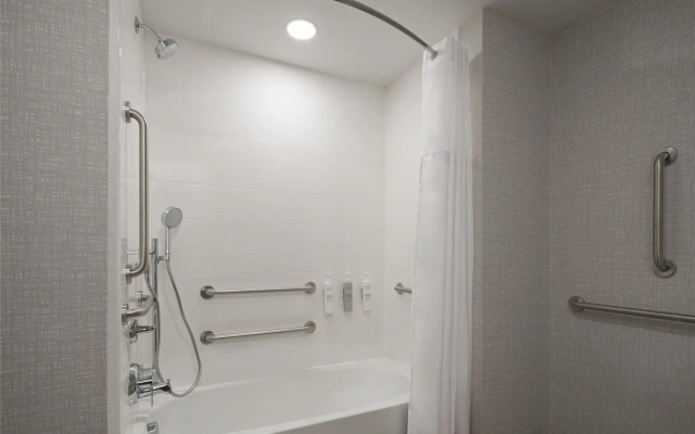 Hampton Inn & Suites Somerset
