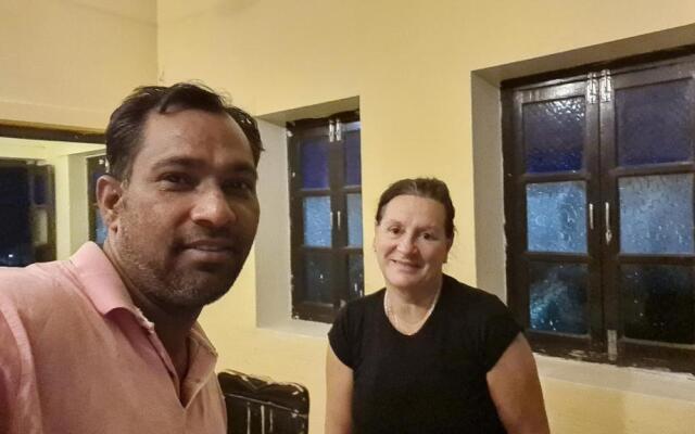 Hotel Shahi Garh