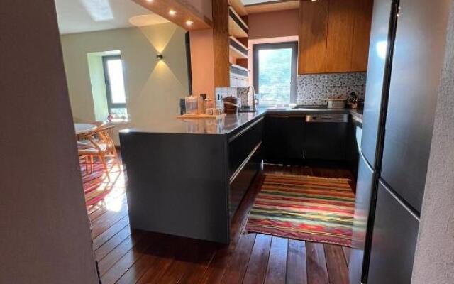 Casa AYAZ - Unique Design Villa in Vineyards and Olive Groves