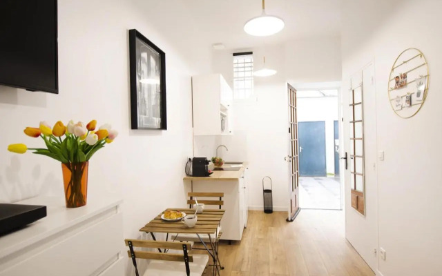 Great studio near the Eiffel Tower