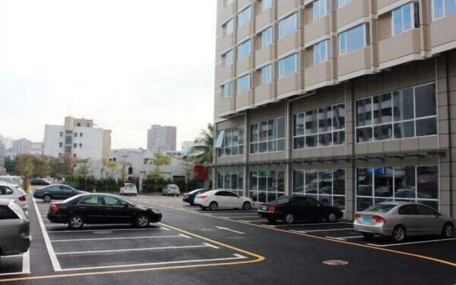 Jinjiang Inn Xiangzhou Inter-city Bus Station Hotel