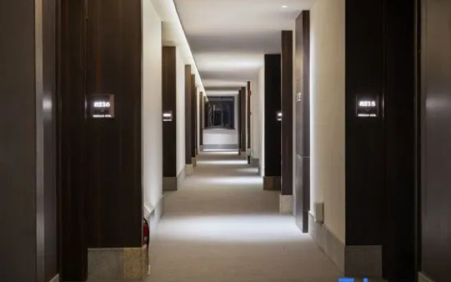 Hengxuan Hotel (Zhongxian Wanda Plaza)