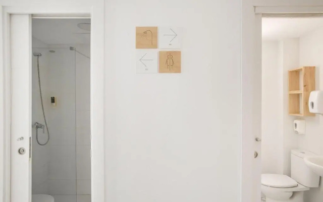 Forenna Hostel - Adults Only