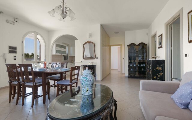 2758 Villa Ester by Barbarhouse