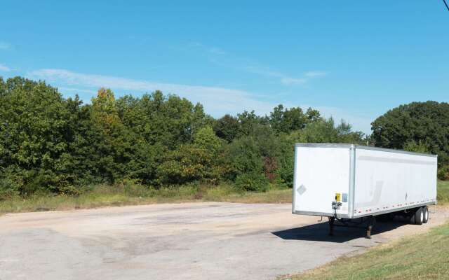 Super 8 by Wyndham Sullivan