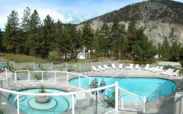 KUMSHEEN Rafting Resort