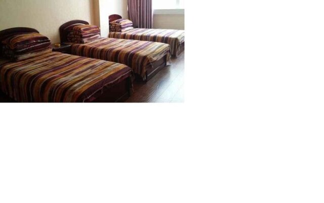 Huangchengxiangfu 404 Home Stay