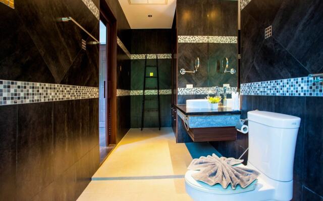 Luxury Pool Villa Kamala
