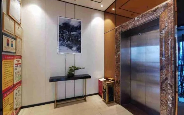 Super 8 Hotel Shenzhen Longgang Da Yun