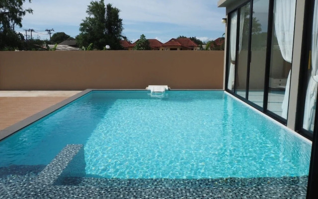 Baan First Pool Villa