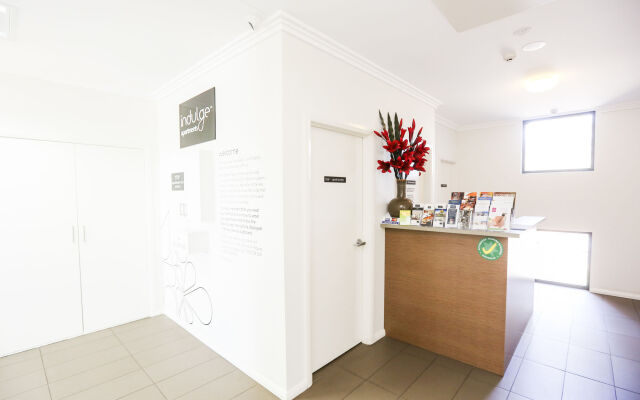 Indulge Apartments - Ontario