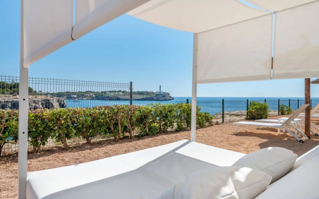 Orange Colom Seaside Apartments