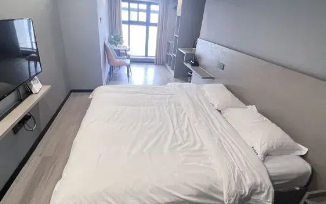 Guangde Lanbowan Apartment (Zhongying International Cinema Shop)