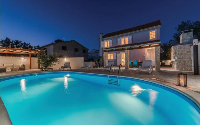 Two-Bedroom Holiday Home in Privlaka-Sabunike
