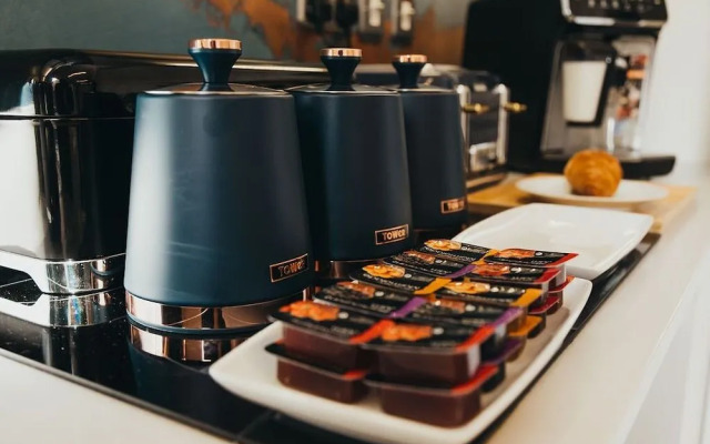 The Quarter by Warren Collection