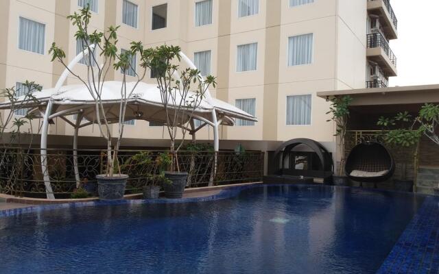 Sapphire Sky Hotel BSD City