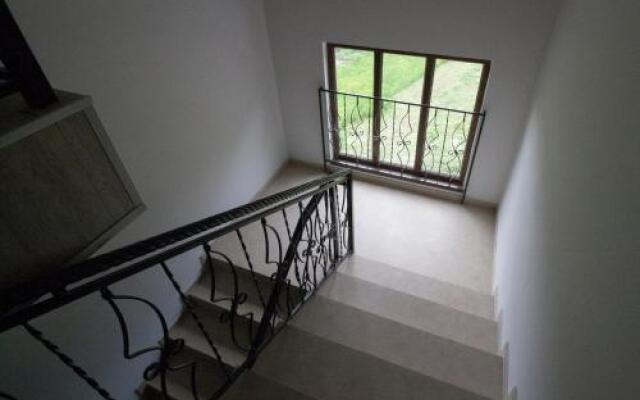 Roza’s Guest House