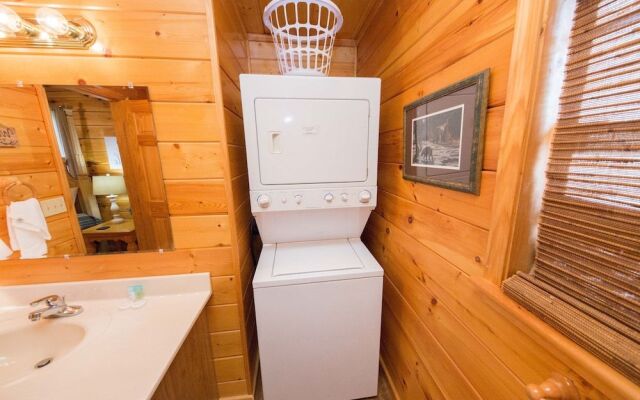 Drift Away - Two Bedroom Cabin