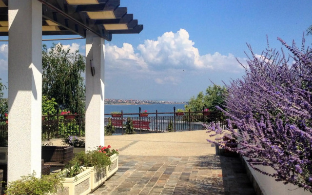 Santa Marina Holiday Village