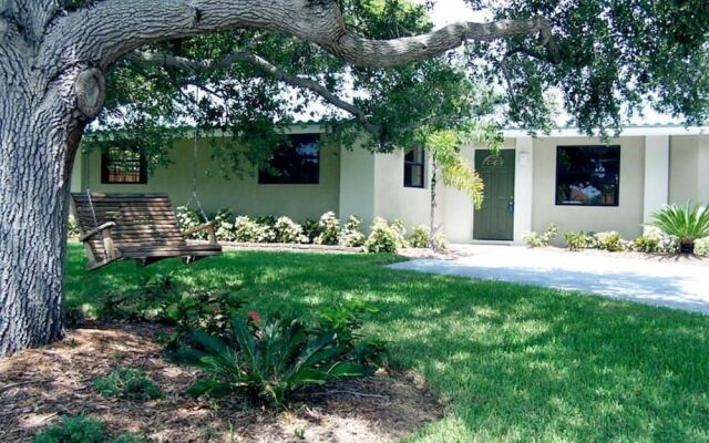 Siesta Beach Cottage