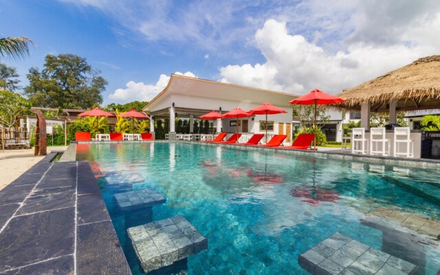 La Plage Resort & Beach Club