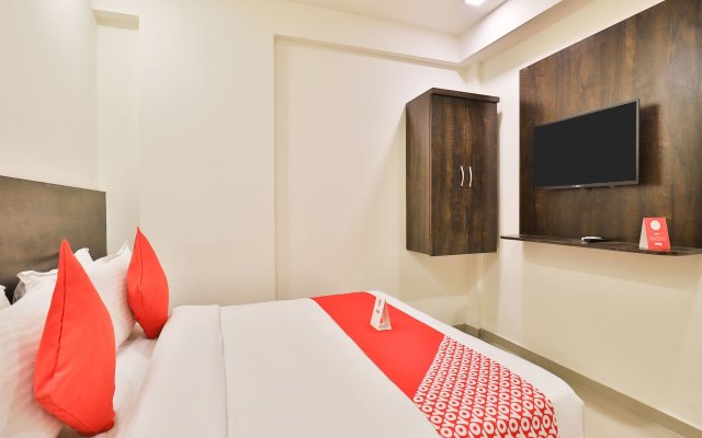 OYO 11072 Hotel Kajri Residency