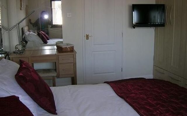 The Suite At Tsunami