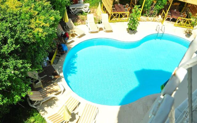 Almila Side Suite Hotel