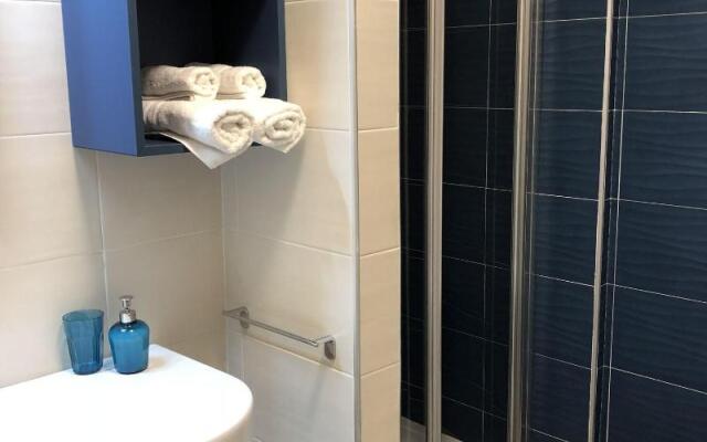 Napoli City Inn
