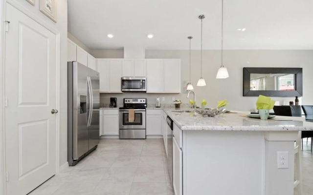 Four Bedrooms Townhome Close to Disney 5162a