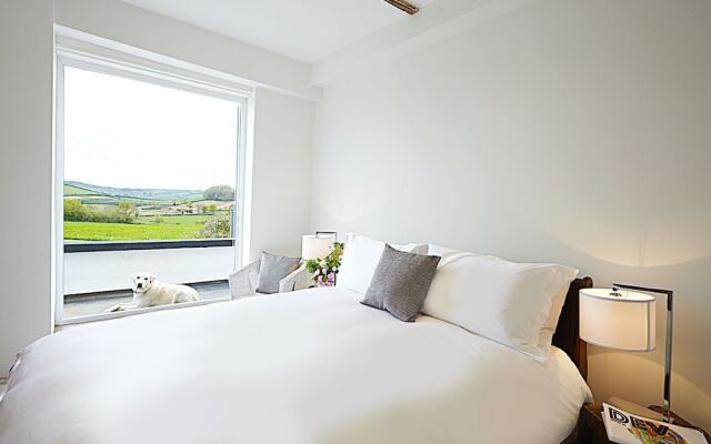 Live and Let Live Inn