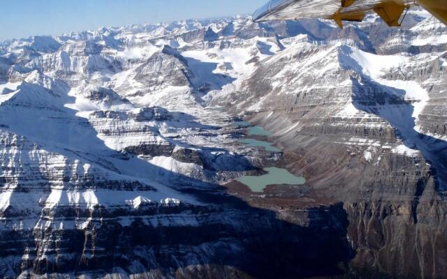 Northern Rockies Lodge