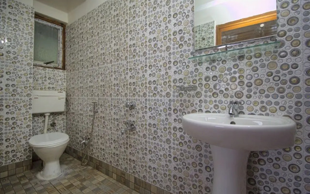 OYO 26944 Hotel Inodoy