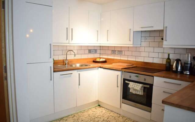 Shepherd's Bush 1 Bedroom Apartment