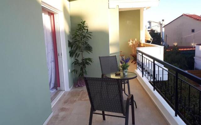 Renovated apartment in Pantokratoras beach
