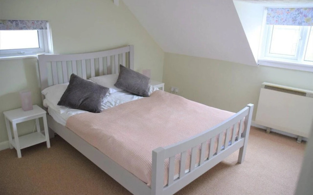 Charming 3-bed Apartment in Talgarth Powys