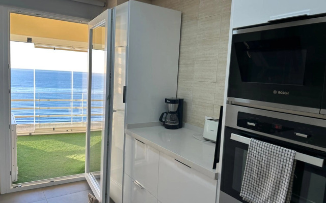 Apartamento En Primera Linea/Beachfront Apartment