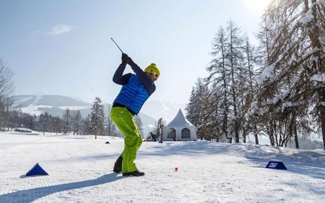 Résidence Les Cîmes - Centre Val d'Isère