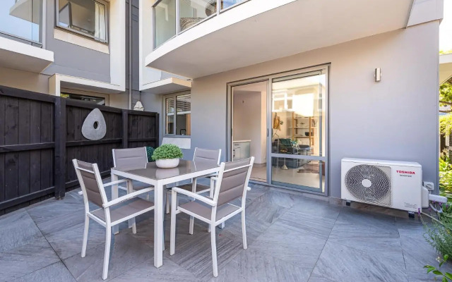 Riverside 1-Bed Apt - in the heart of the city