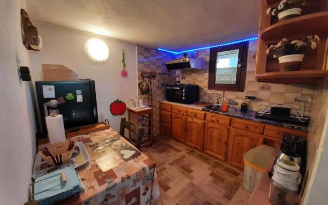 Chiona΄s Apartments by the Sea