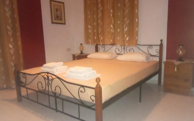 Hotel Mary