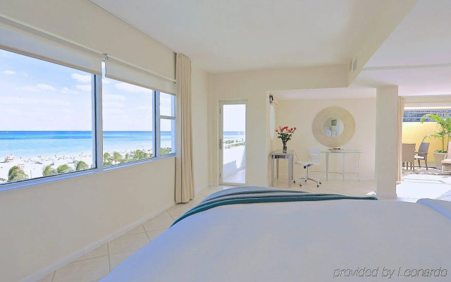 South Seas Hotel