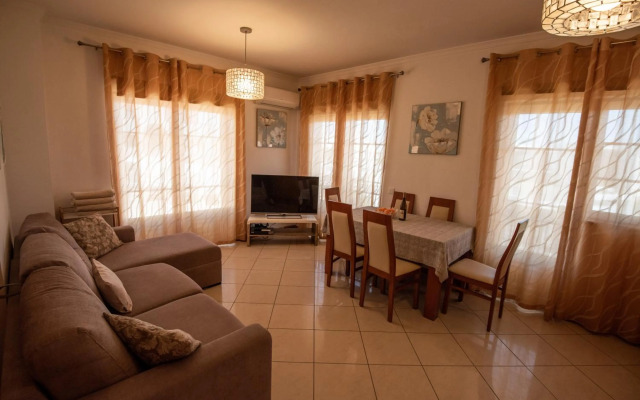 Charm Apartment T2 All With Big Terrace Albufeira