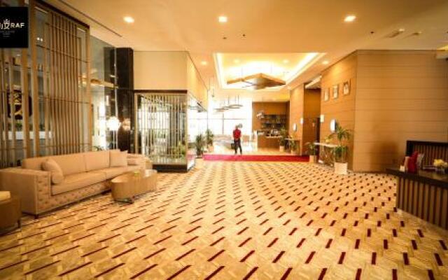 RAF Hotel & Suites